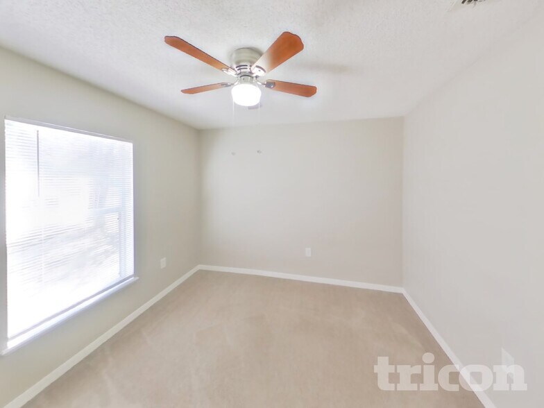 Building Photo - 5204 Juliet Ct