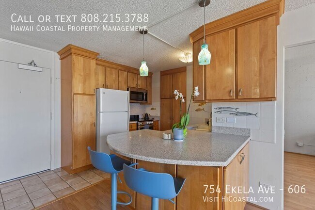 Building Photo - 754 Ekela Ave