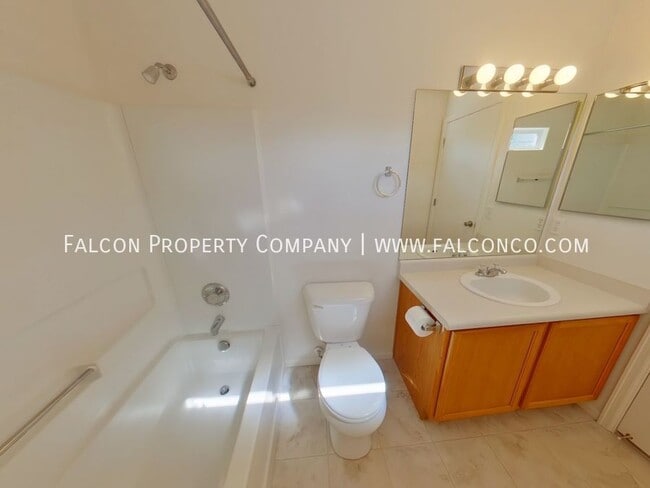 Building Photo - 6404 Casual Dr