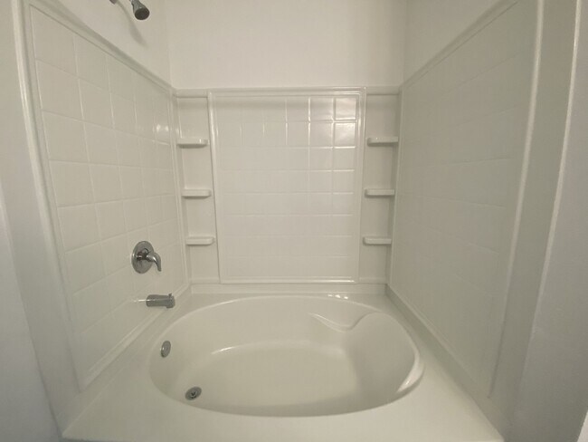 Building Photo - Beautiful 4-Bedroom Home in Cross Creek – Resort-Style Amenities & Convenient Clay County Location!