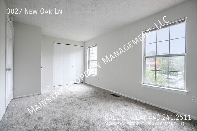 Building Photo - 3027 New Oak Ln