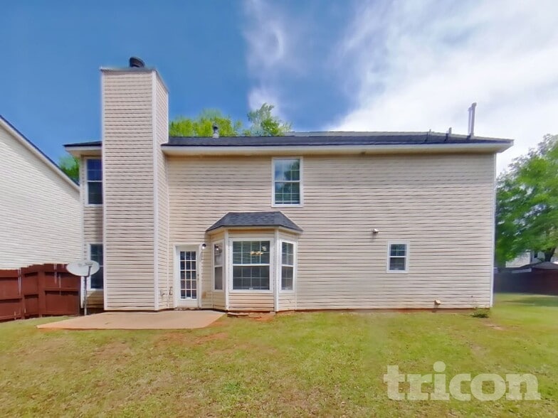 Building Photo - 1017 Spaniel Terrace