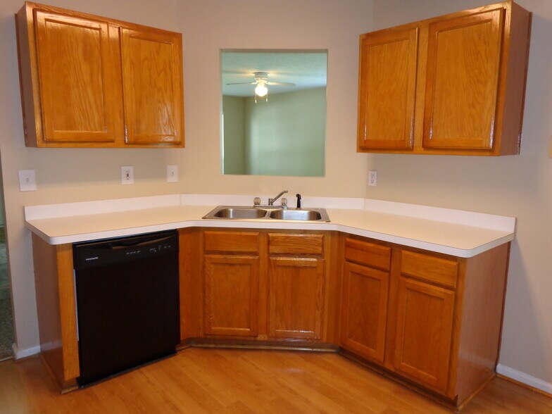Building Photo - 1067 Winterbrook Way