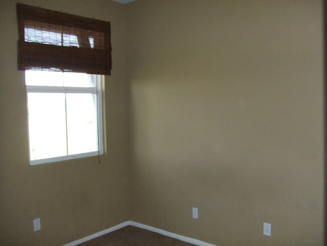 Building Photo - 31136 Strawberry Tree Ln