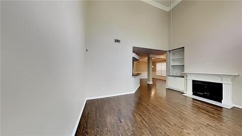 Building Photo - 518 Sandringham Dr