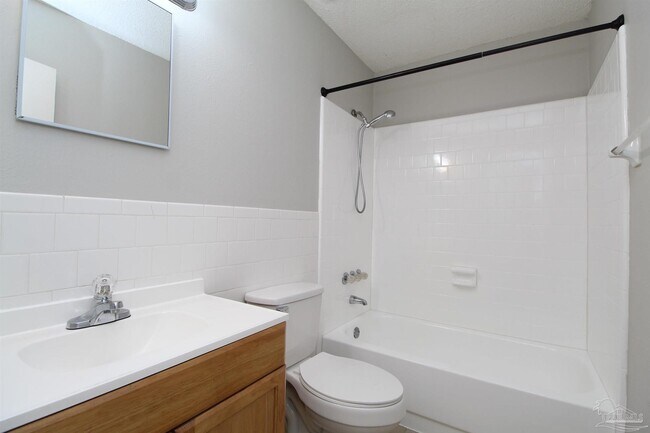 Building Photo - 7642 Sandy Creek Dr