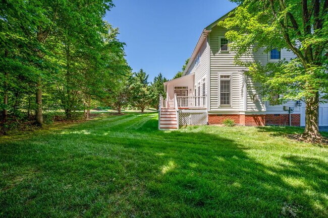 Building Photo - Spacious 5 Bedroom Home in FoxCreek – Available Now – $3,695/mo