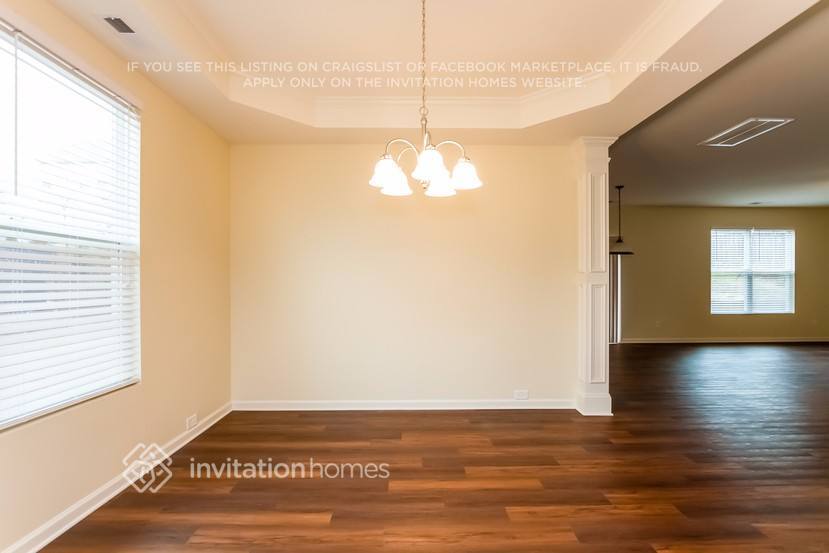 Building Photo - 124 Gilden Way