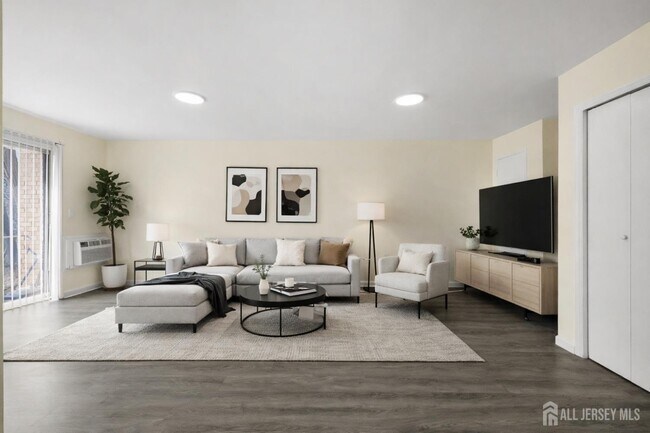 Building Photo - 400 Cranbury Rd