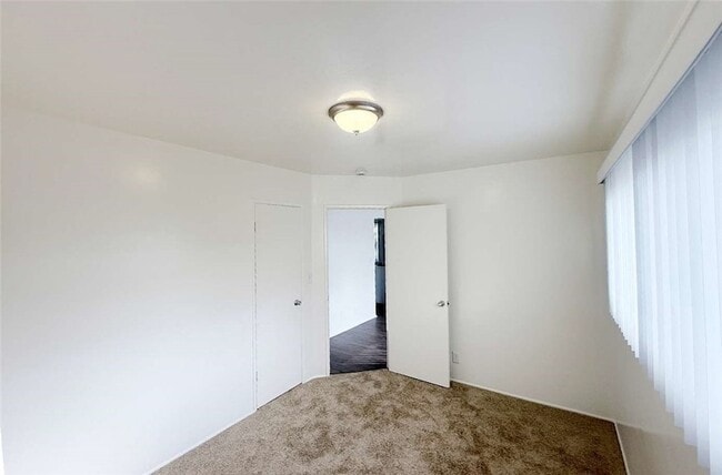 Building Photo - 24638 Eshelman Ave