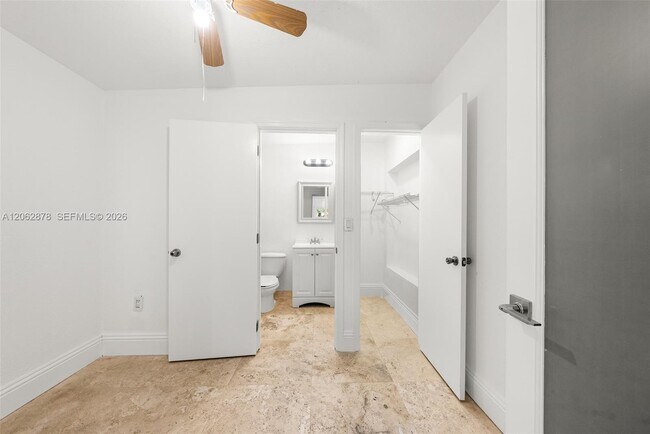 Building Photo - 6 Coconut Ln
