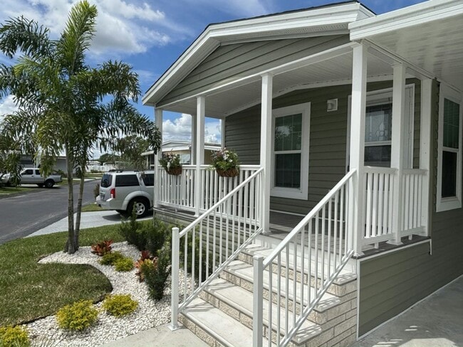 Building Photo - 311 Lighthouse Way