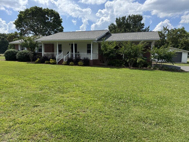 Building Photo - 45 County Rd 26