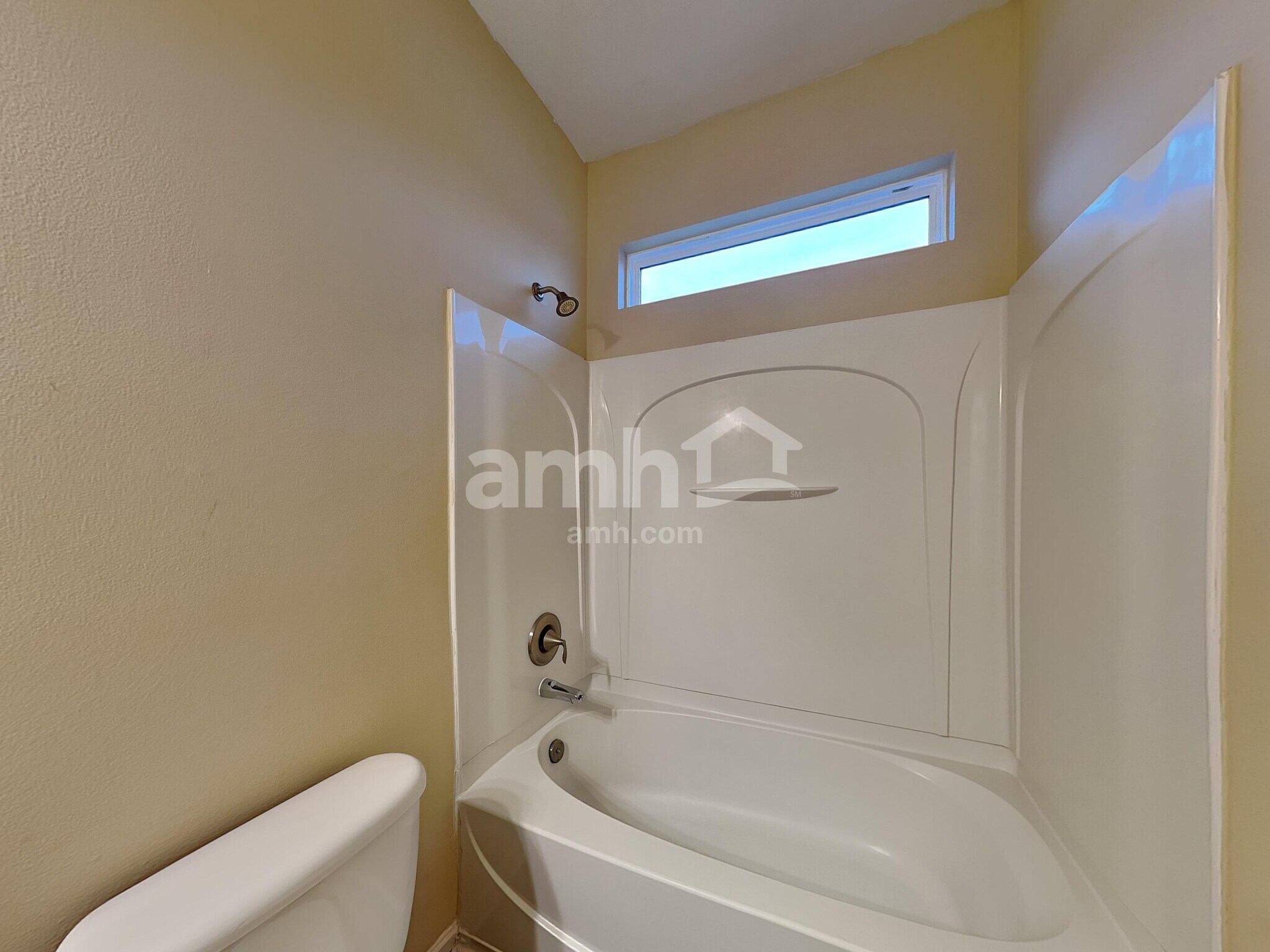 Building Photo - 5279 Crosswinds Rd