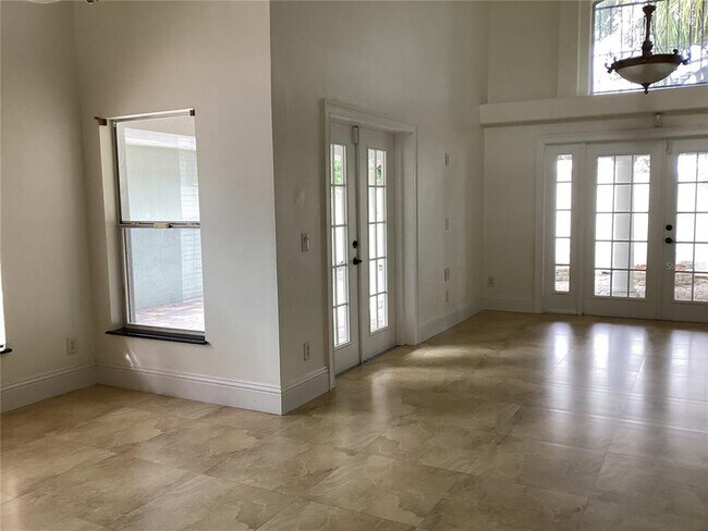 Building Photo - 3291 Brewster Dr