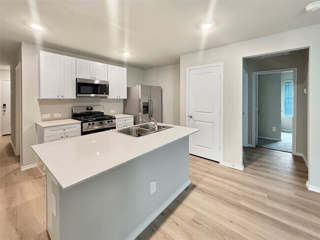 Building Photo - 5544 Flannel Ln