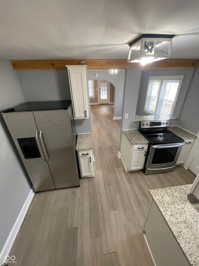 Building Photo - 833 N Emerson Ave