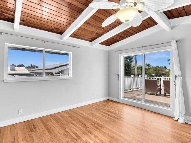 Building Photo - 2507 Okeechobee Ln