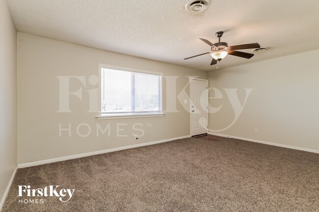 Building Photo - 208 Valley Forge Ave