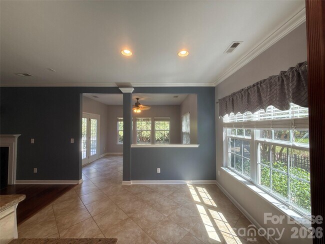 Building Photo - 2413 Merryvale Way