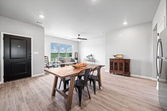 Building Photo - 812 Meiomi Dr