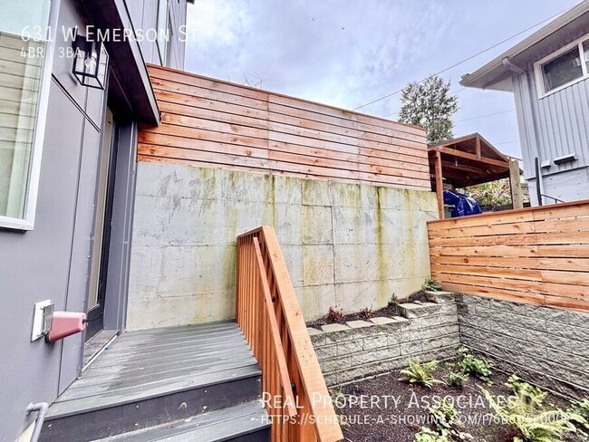 Building Photo - 631 W Emerson St