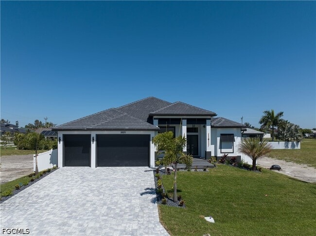 Building Photo - 3321 SW 3rd Ln