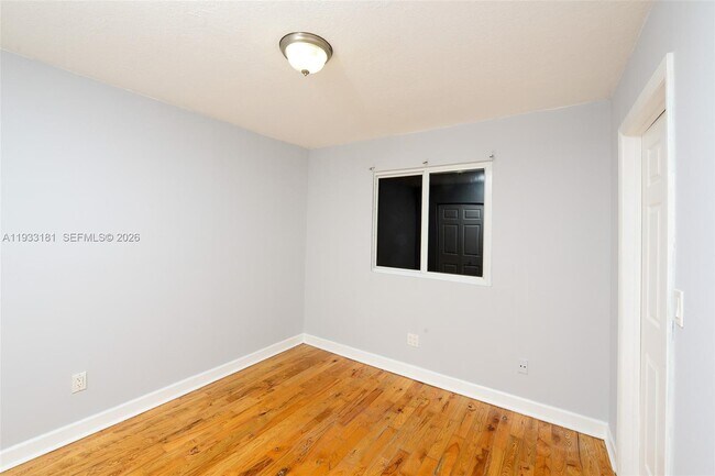 Building Photo - 14471 SW 139th Ave Cir W