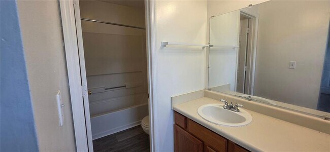 Building Photo - 1036 Plantation Way