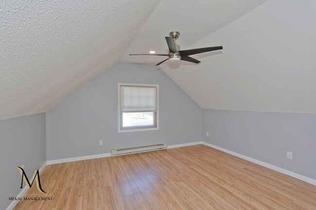 Building Photo - 3 Bedroom Single Family Home in East Forest Park Springfield, MA!