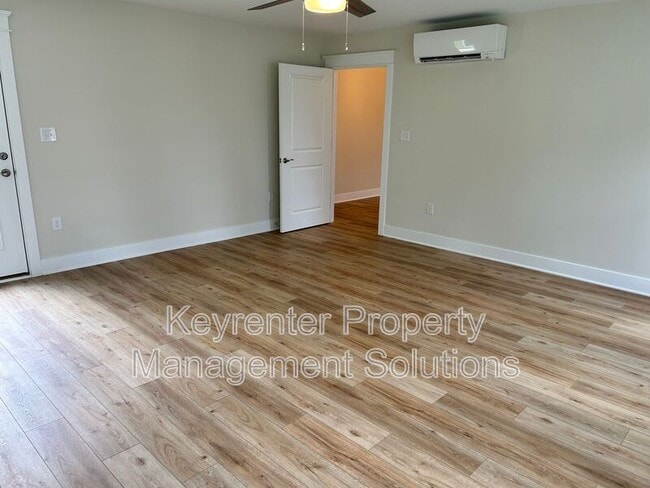 Building Photo - 185 Lindburgh Dr