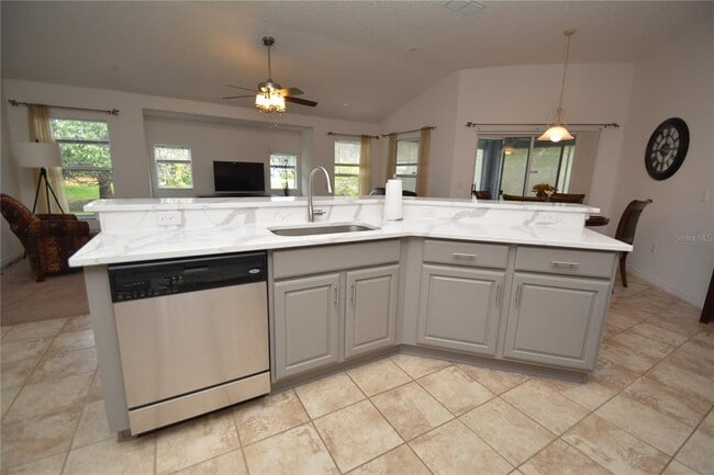 Building Photo - 192 Pine Grove Dr