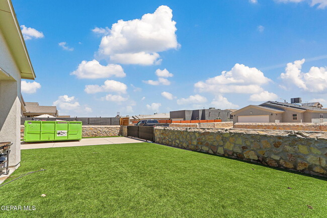 Building Photo - 2832 Mike Price Dr