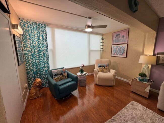 Building Photo - One Bedroom One Bath Seven Lakes Condo