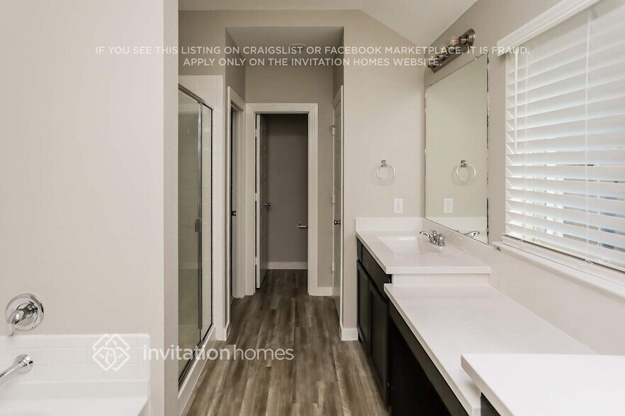 Building Photo - 1522 Calcot Ln