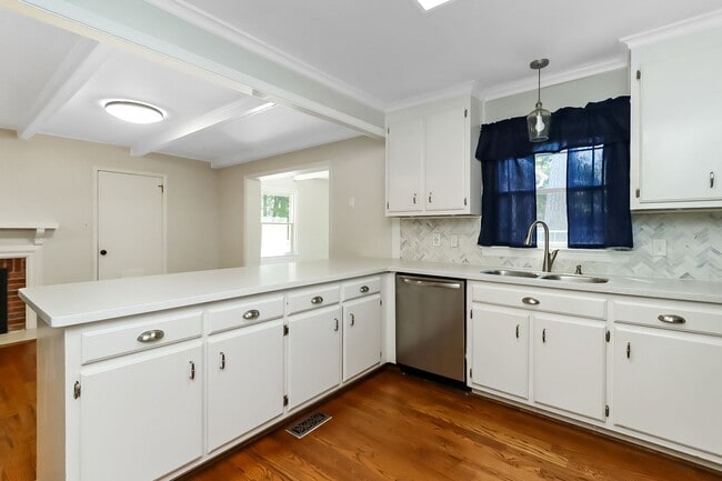 Building Photo - 120 Kohler Crescent