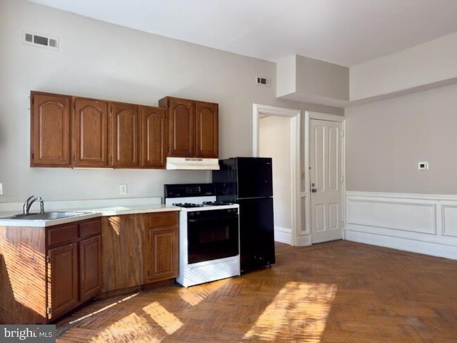 Building Photo - 2011 N 3rd St