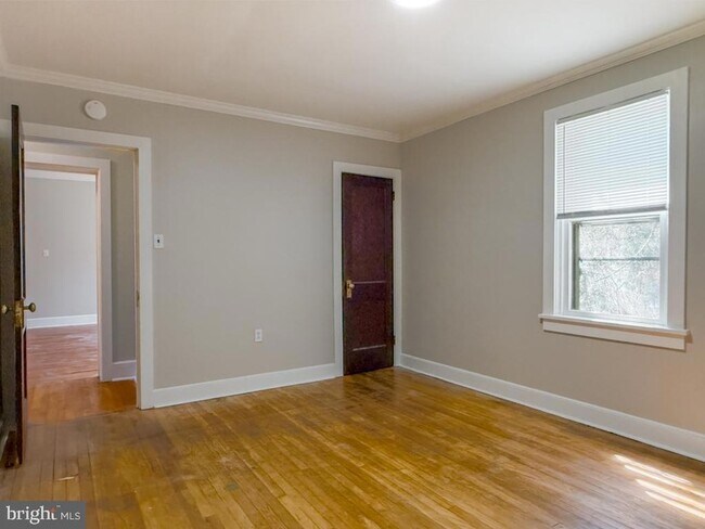Building Photo - 2838 Booser Ave.