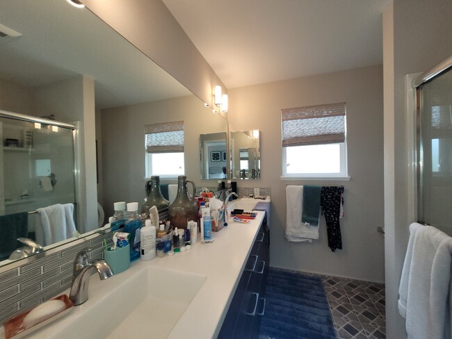 Building Photo - 91-1841-1841 Keaunui Dr
