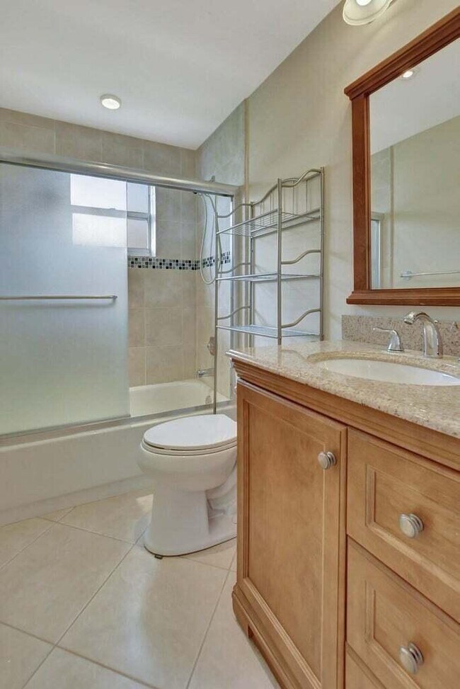 Building Photo - 187 Normandy Ln