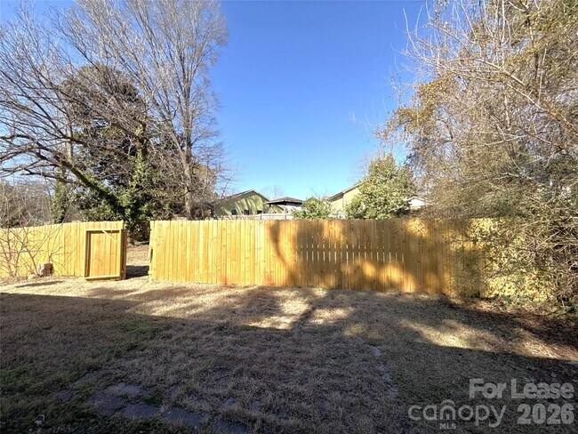 Building Photo - 4428 Brooktree Dr