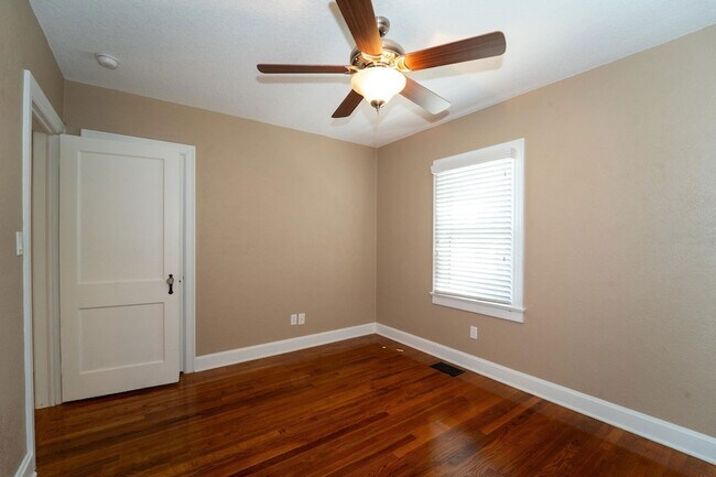 Building Photo - 31 Menendez Rd