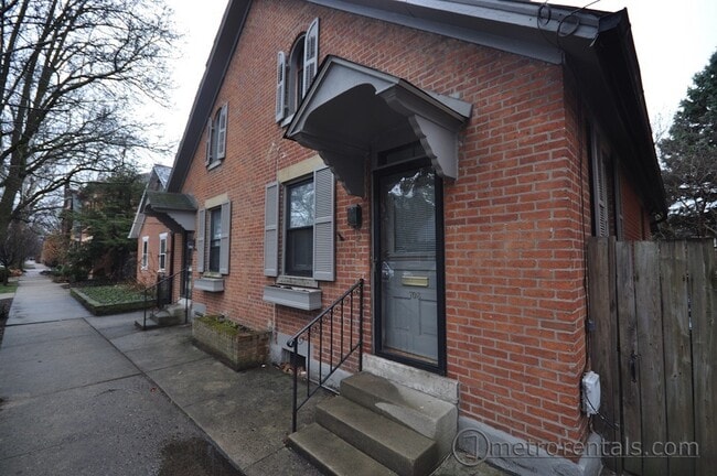 Building Photo - 703-705 City Park