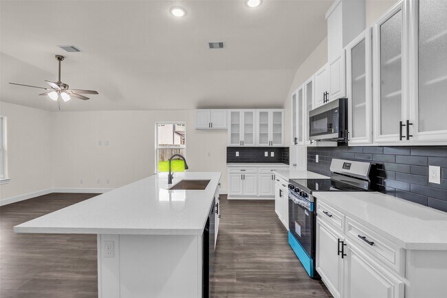 Building Photo - 11919 Prosperity Point Dr