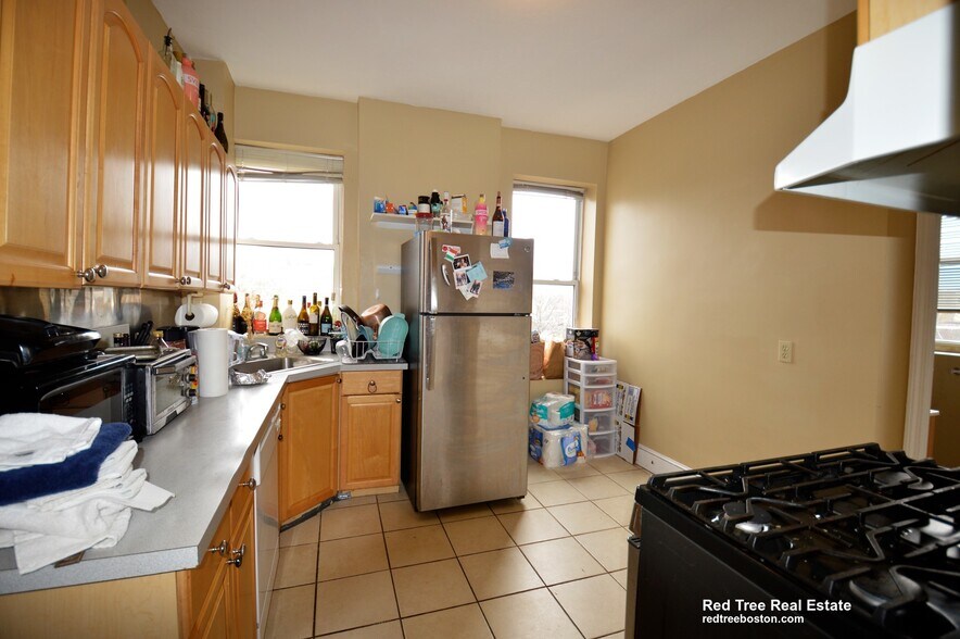 Building Photo - 17 Highgate St