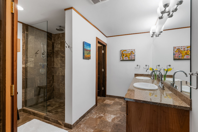 Building Photo - 504 S Coeur d'Alene St