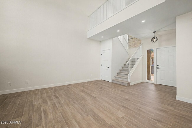 Building Photo - 2084 N Sunset Dr