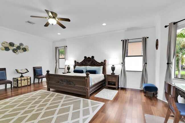 Building Photo - 10703 Versailles Blvd