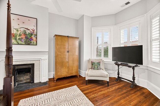 Building Photo - 313 W Bolton St