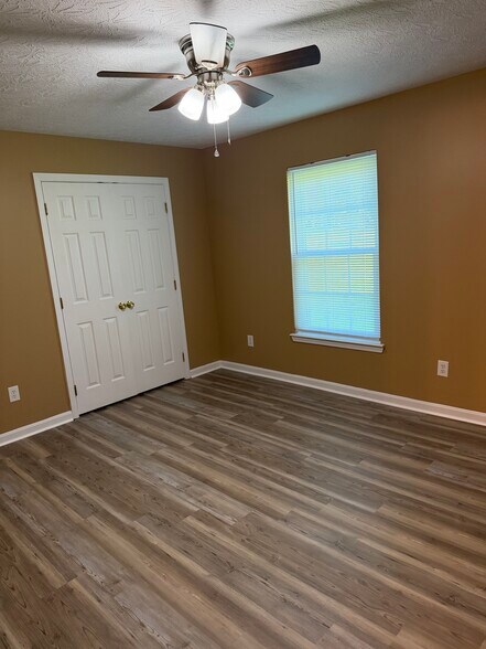 master's BR double door closet - 231 Highland Blvd
